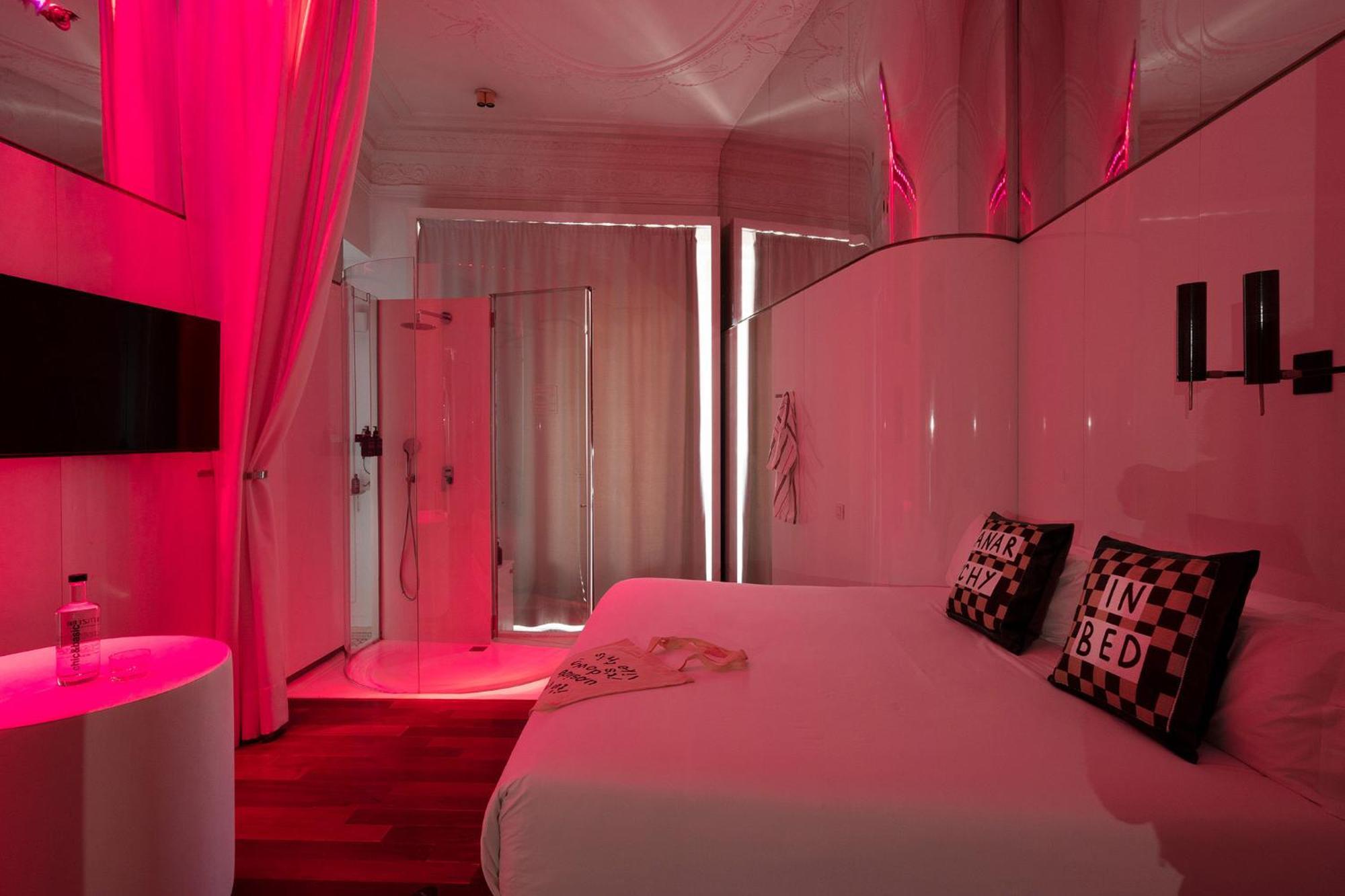 Chic & Basic Born Boutique Hotel Barcelona Exterior photo