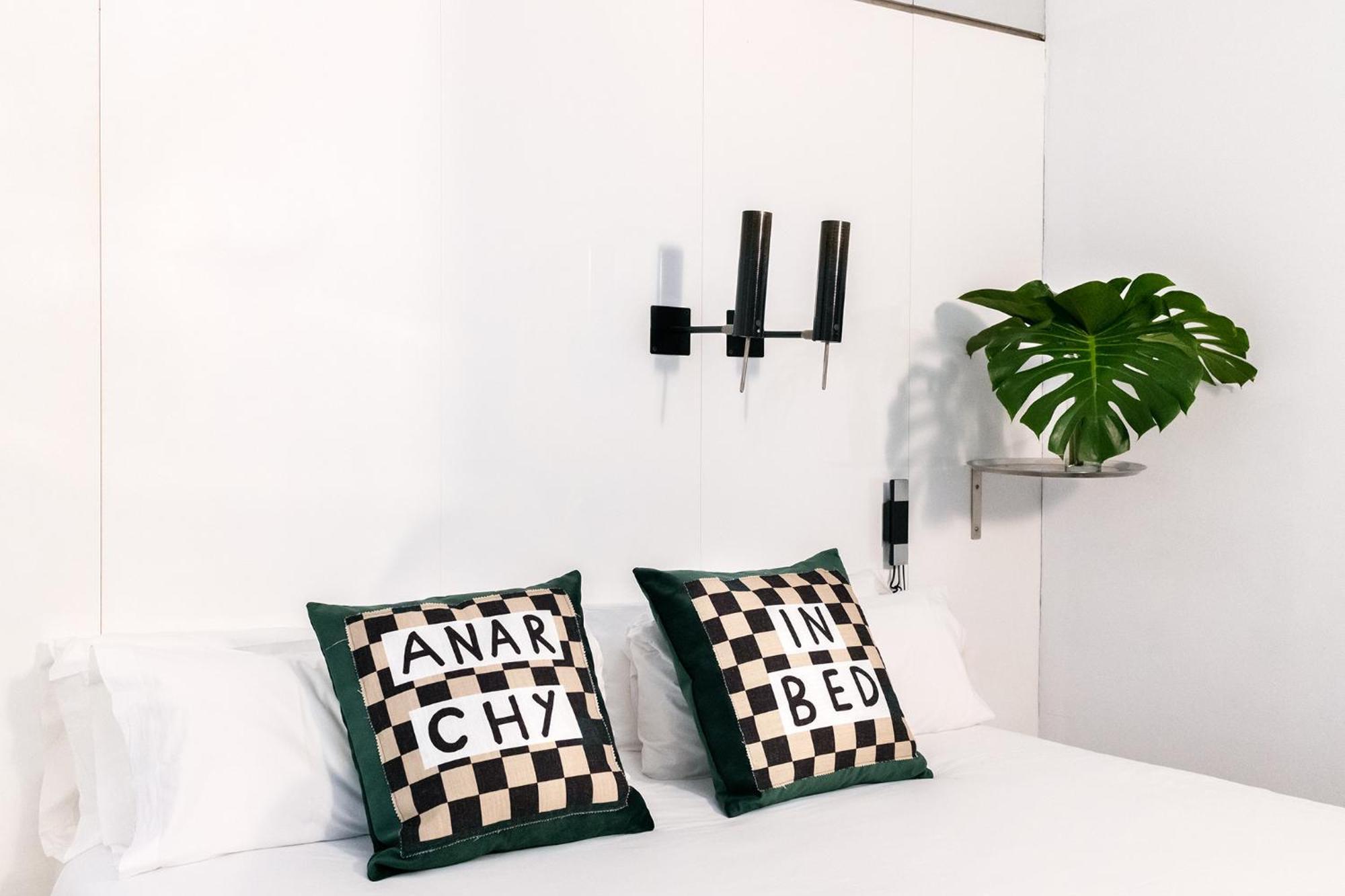 Chic & Basic Born Boutique Hotel Barcelona Exterior photo