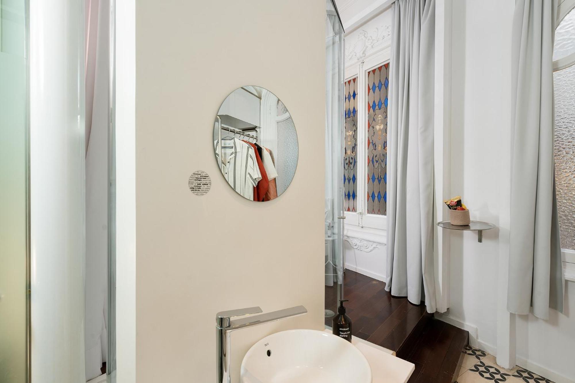 Chic & Basic Born Boutique Hotel Barcelona Exterior photo