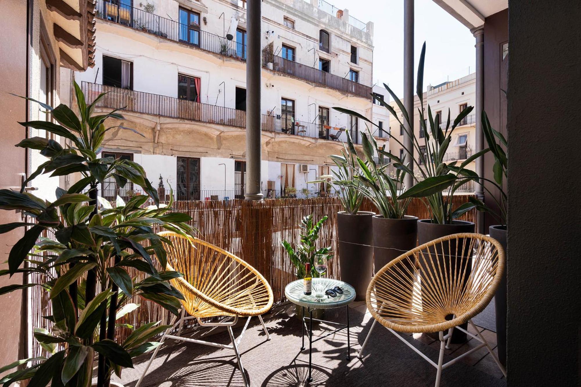 Chic & Basic Born Boutique Hotel Barcelona Exterior photo