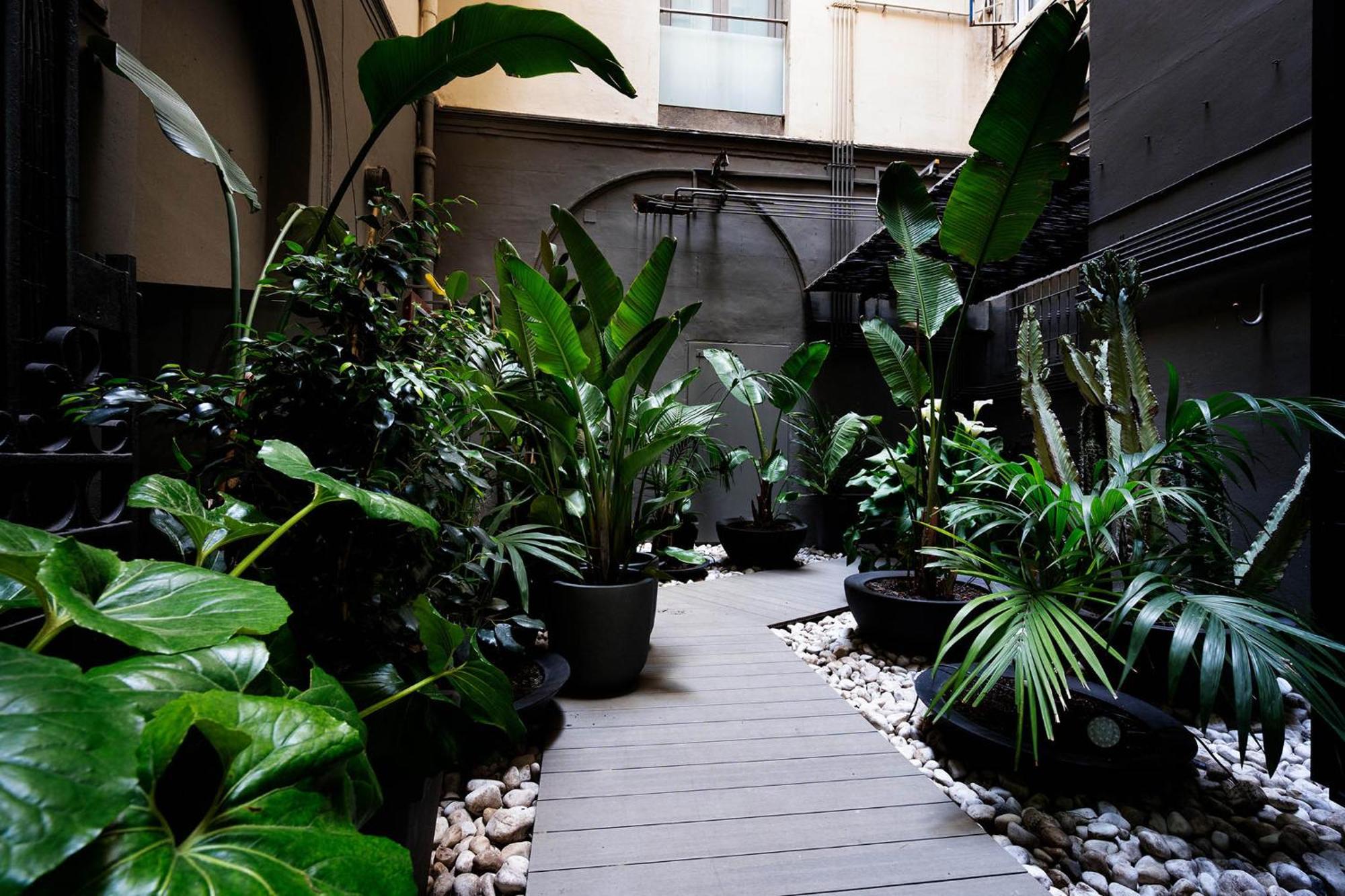 Chic & Basic Born Boutique Hotel Barcelona Exterior photo