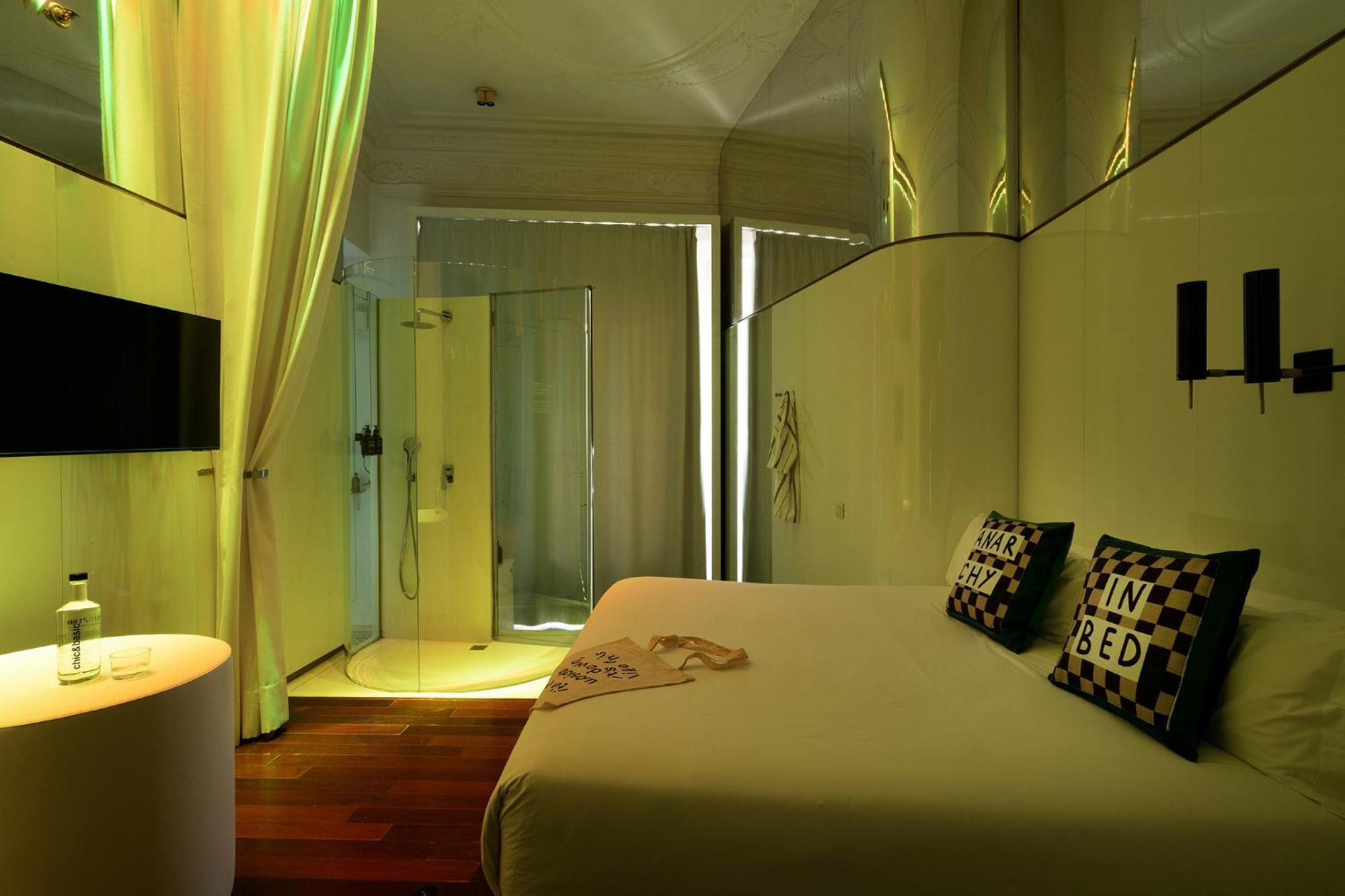 Chic & Basic Born Boutique Hotel Barcelona Exterior photo