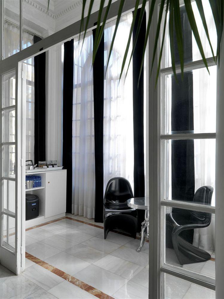 Chic & Basic Born Boutique Hotel Barcelona Exterior photo