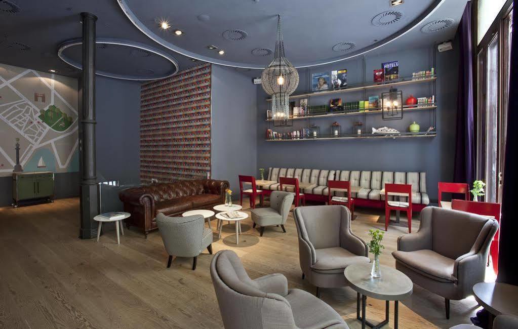 Chic & Basic Born Boutique Hotel Barcelona Exterior photo